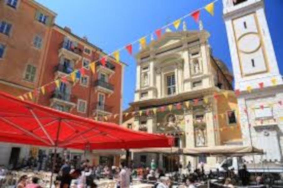 COSY & HIGH END APARTMENT IN OLD-NICE WITH AC