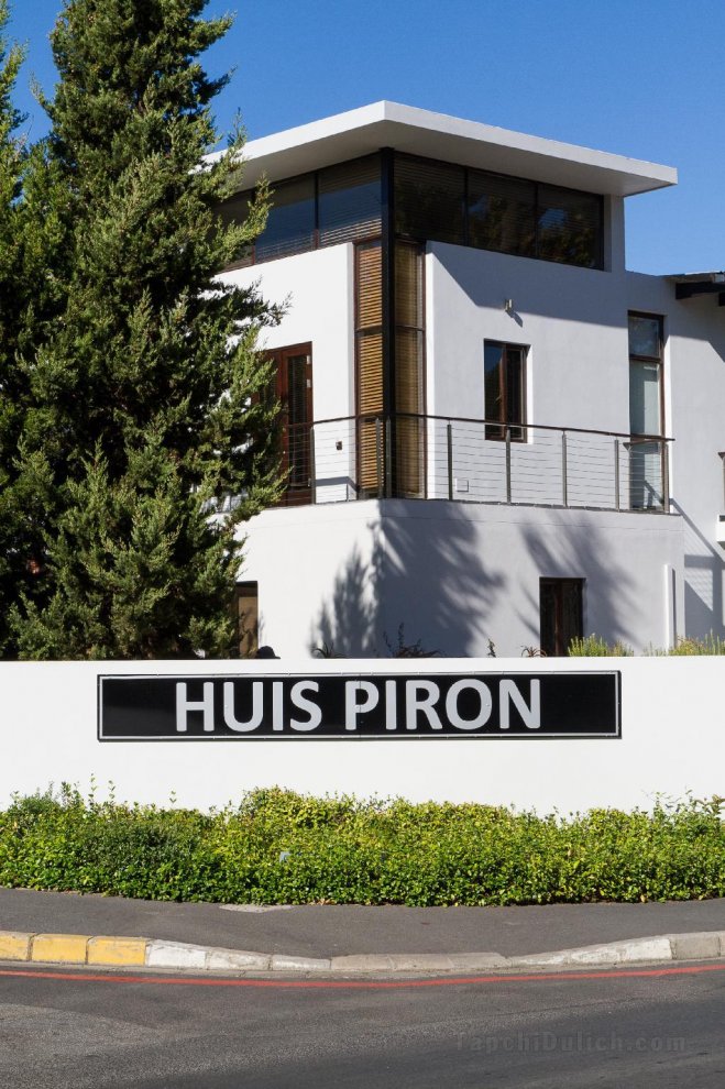Life & Leisure Collection - Huis Piron Premium Bachelor Apartments