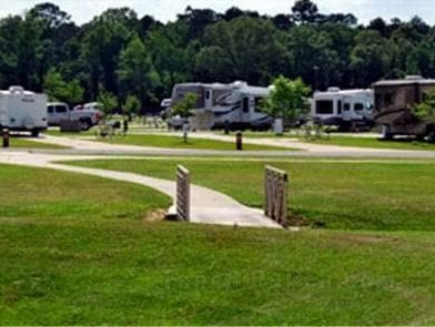 Red Shoes RV Park and Chalets