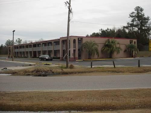 Palms Inn and Suites
