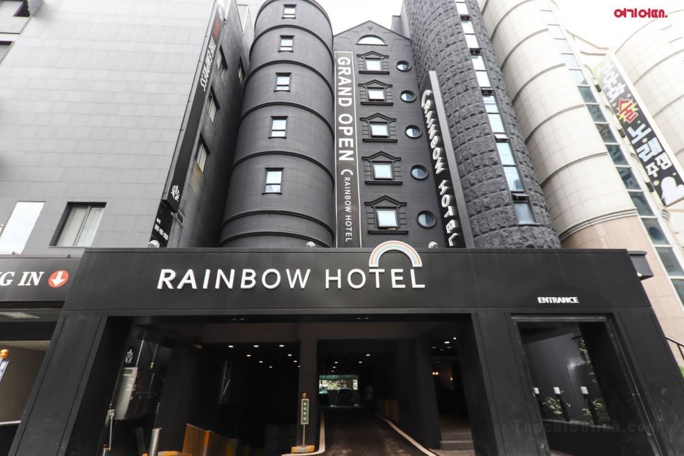 Khách sạn Rainbow