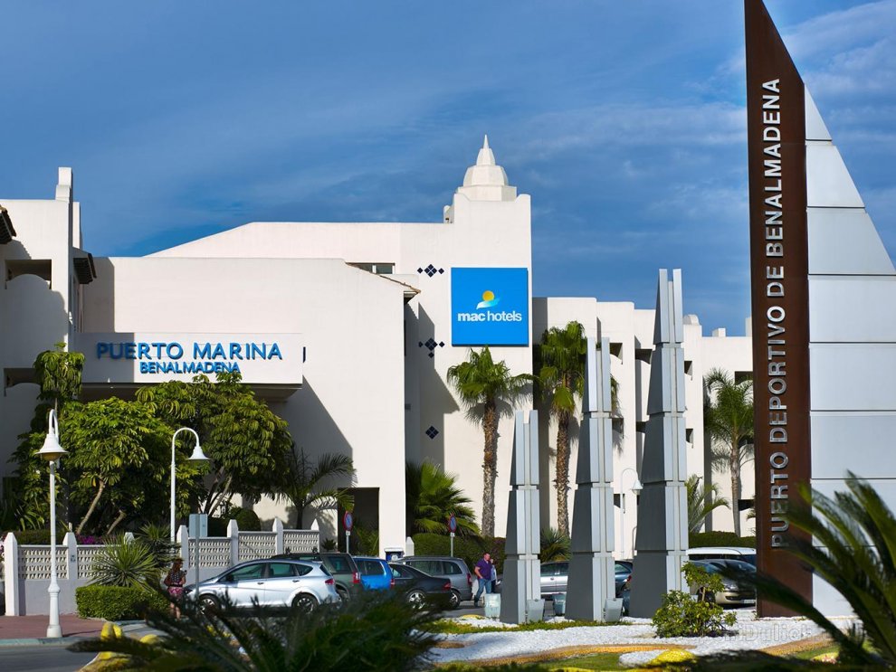 Khách sạn Mac Puerto Marina Benalmadena