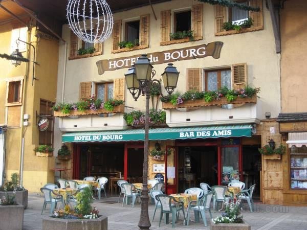 Khách sạn du Bourg