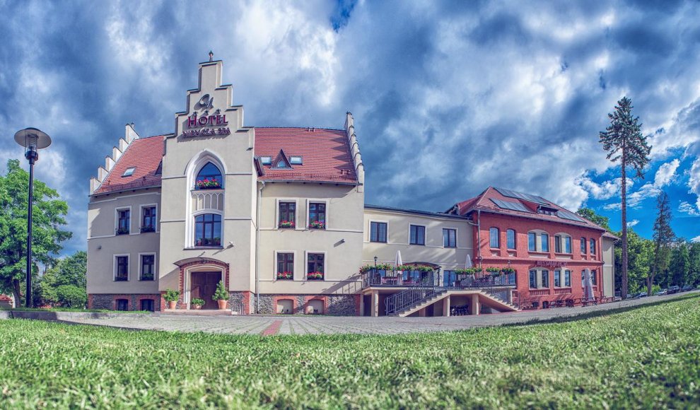 Khách sạn Niemcza Spa