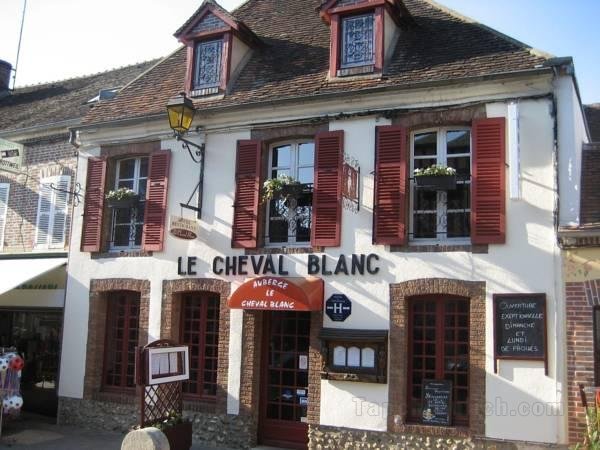 Khách sạn Restaurant Le Cheval Blanc