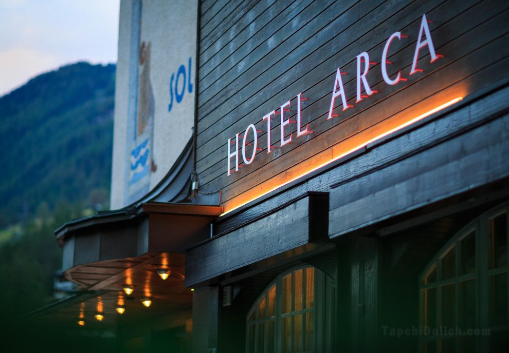 Khách sạn Arca & Solebad