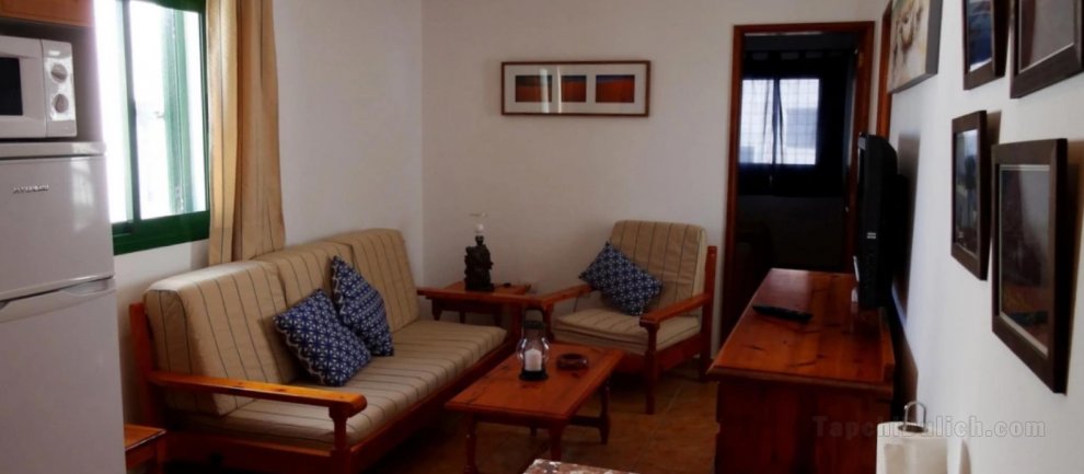 105762 - Apartment in Caleta de Famara