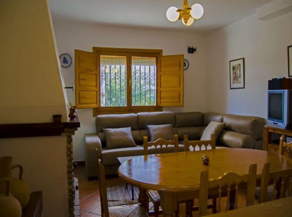 105796 - Apartment in Alpujarra de la Sierra