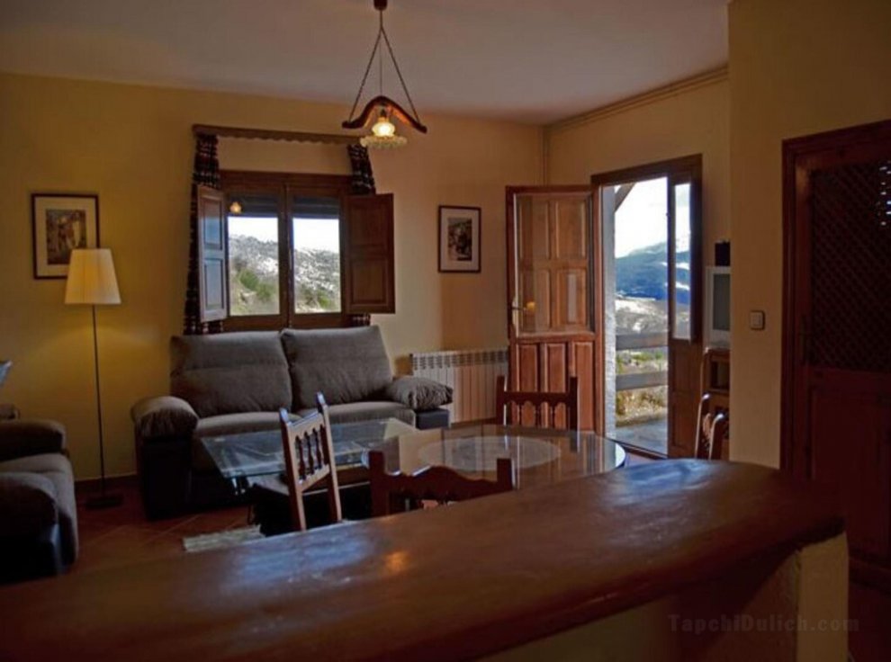 105793 - Apartment in Alpujarra de la Sierra