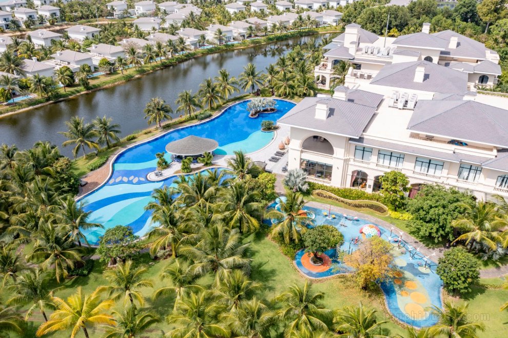 Vinpearl Discovery Wonderworld Phu Quoc – All-Inclusive Villas on Pearl Island