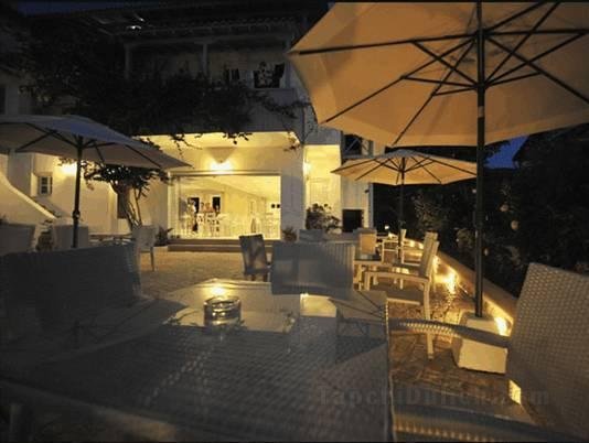 Khách sạn Agios Nikitas