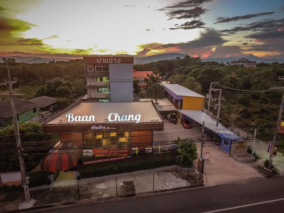 Khách sạn Baan Chang & Coffee House