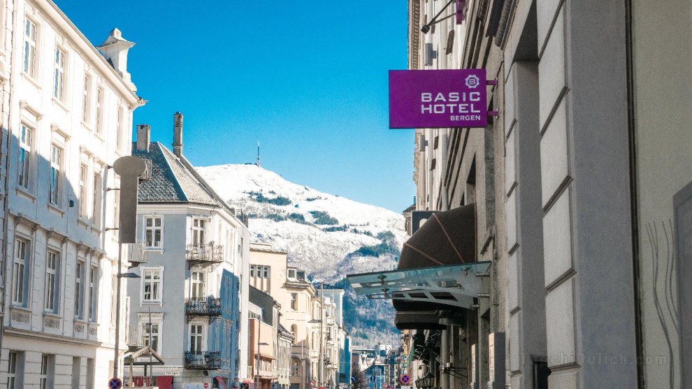 Khách sạn Basic Bergen