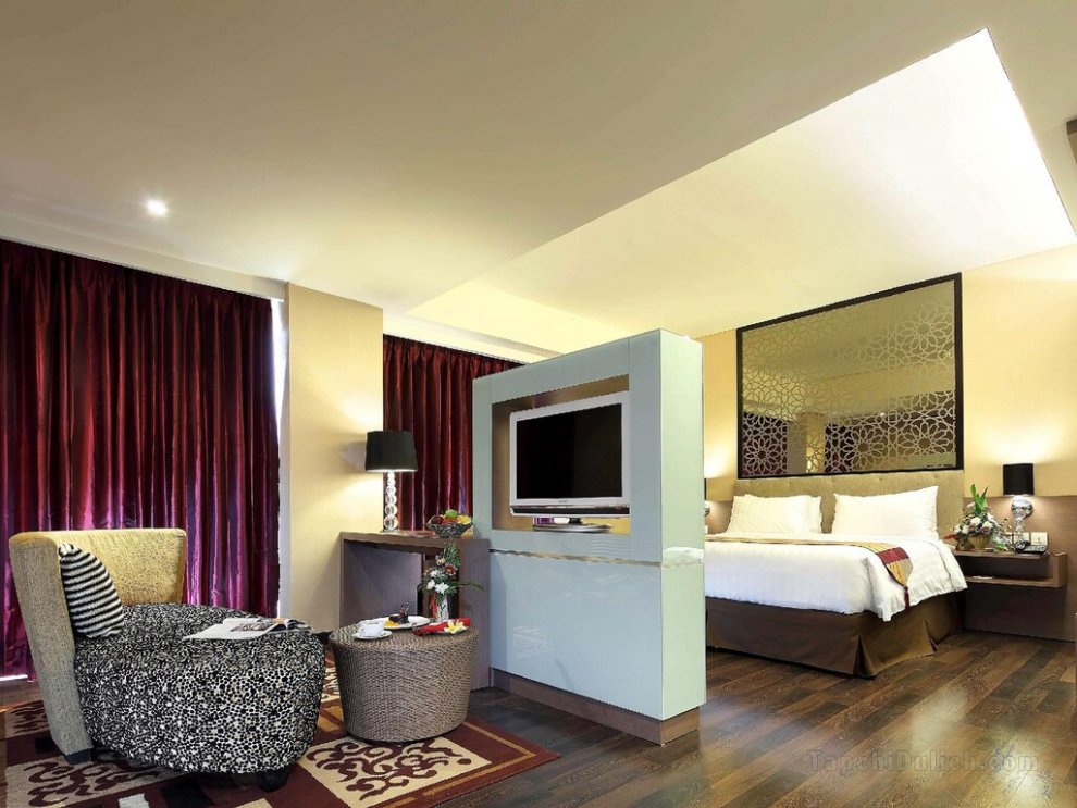 Mercure Padang Hotel