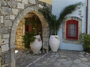 Khách sạn Arolithos Traditional Cretan Village