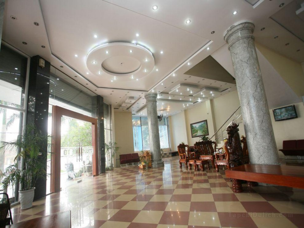 Van Giang Hotel