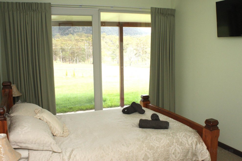 Donegal Horse and Farmstay Bed and Breakfast Tenterfield