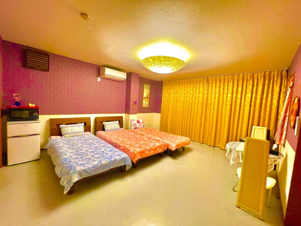 Inuyama Modern Room