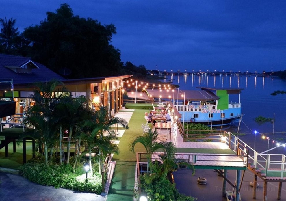 Suwanna Riverside Resort (SHA Extra Plus)