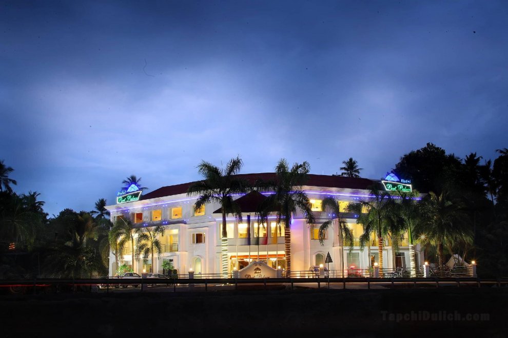 Khách sạn Port Palace Kovalam