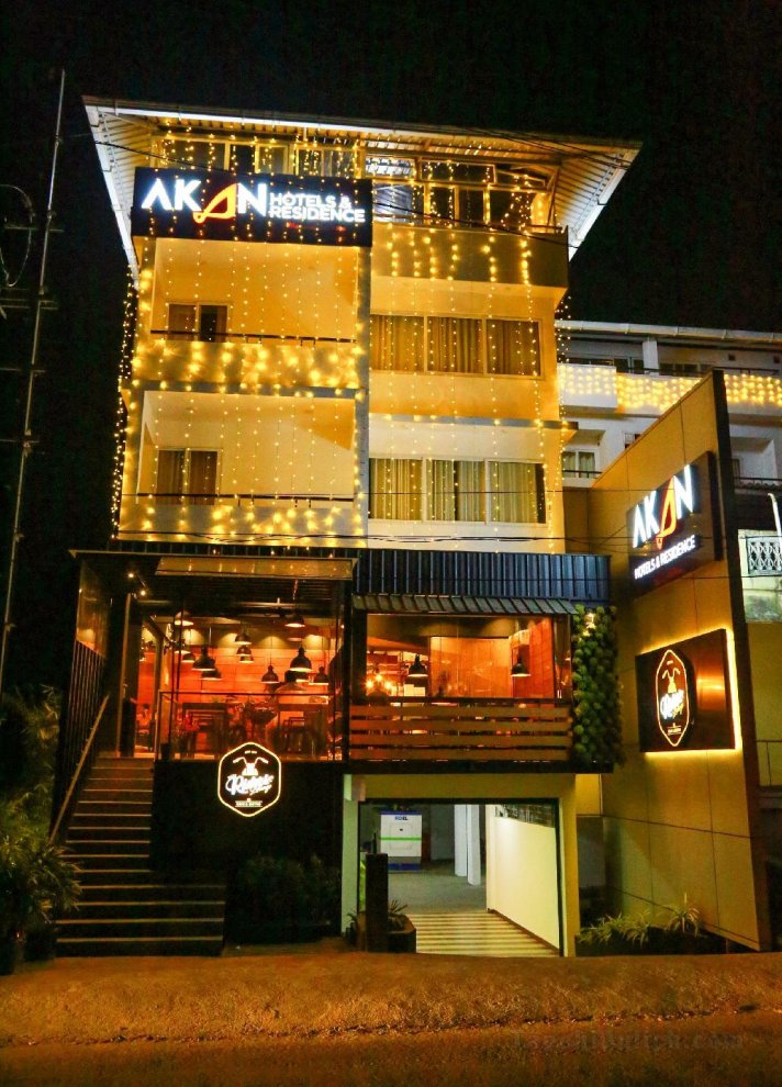 Khách sạn Akan s & Residence