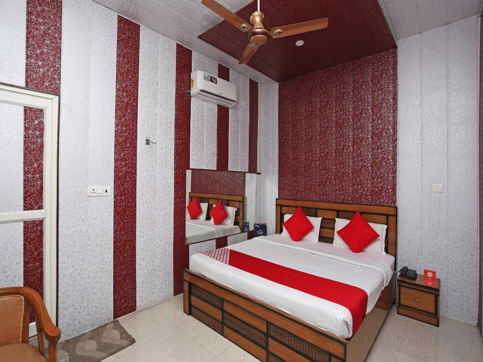 Khách sạn OYO 28442 Sudhir