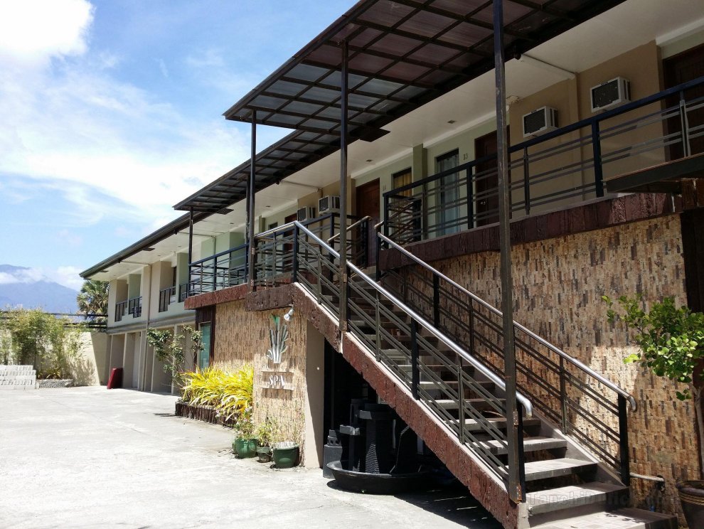 Khách sạn Quezon Premier Lucena