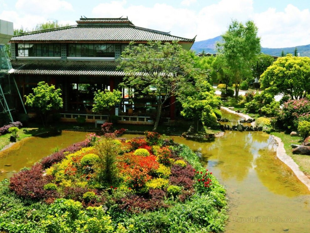 Lijiang Guanfang Hotel Garden Villas
