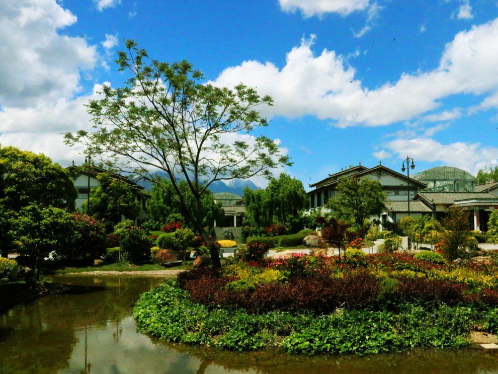 Khách sạn Lijiang Guanfang Garden Villas