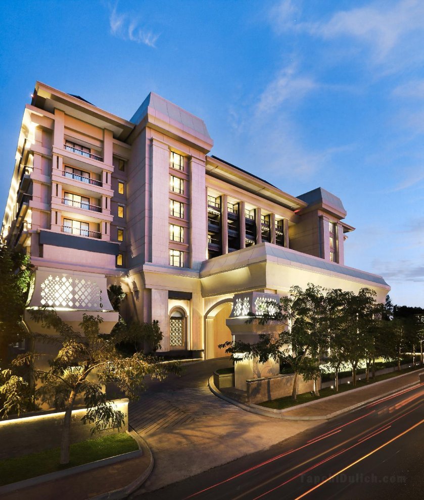 Khách sạn Tentrem Yogyakarta