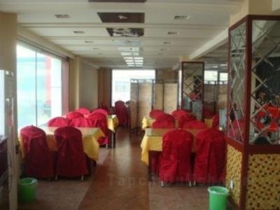 Khách sạn Green Tree Inn Urumqi Beijing Road