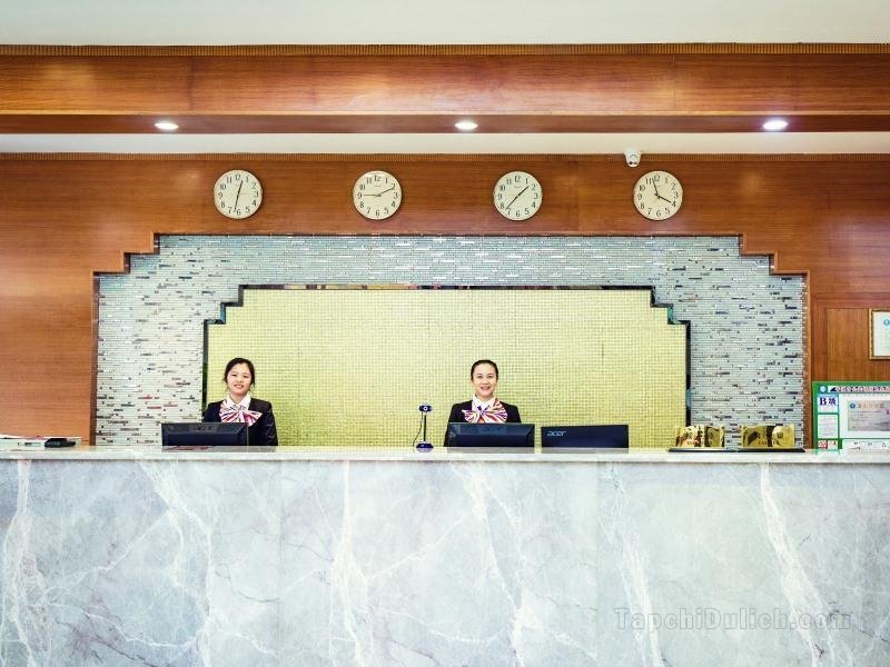 Khách sạn GreenTree Alliance Cenxi Guangnan Road