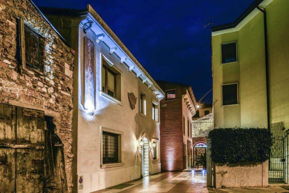 Khách sạn Apart Antico San Zeno