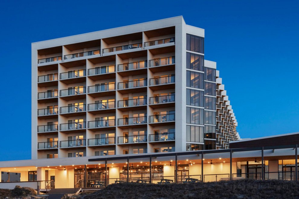 Khách sạn Delta s by Marriott Virginia Beach Bayfront Suites