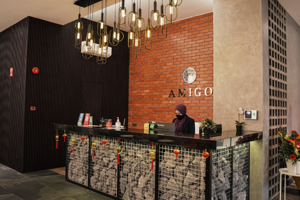 Khách sạn Amigo