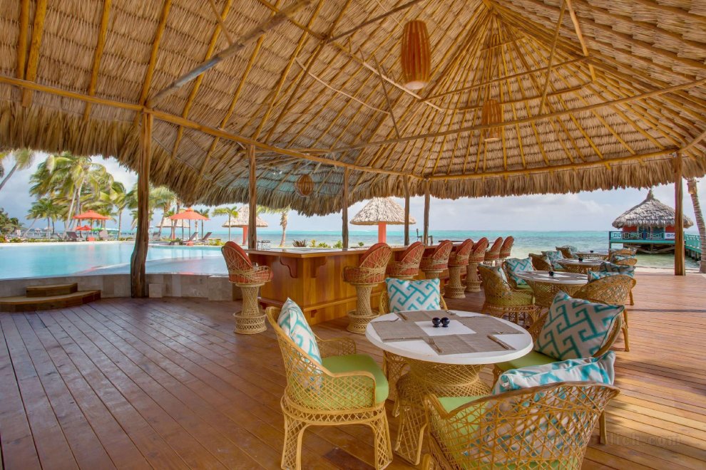 Costa Blu Beach Resort, Trademark Collection by Wyndham