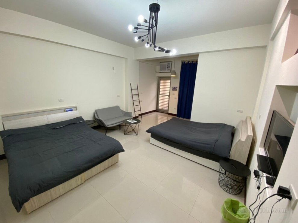 Simple Suite 502 ( Monthly rent Double room)