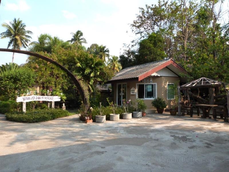 Bannsuanrachawadee Resort