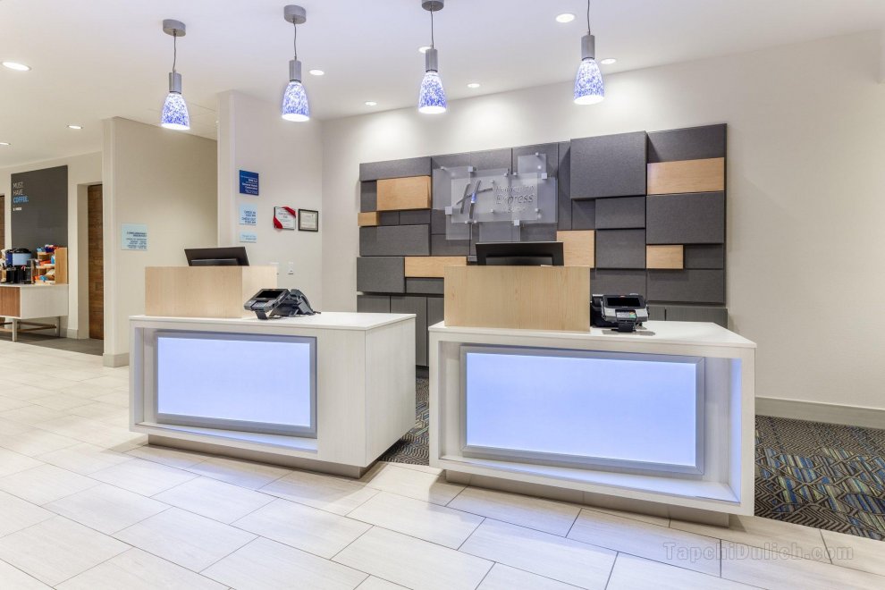 Holiday Inn Express And Suites Ottawa