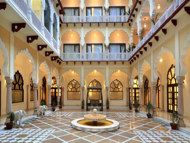 Khách sạn Noormahal Palace