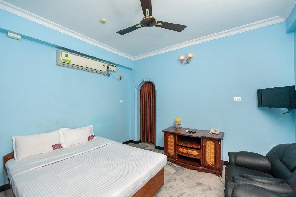 Khách sạn SPOT ON 37945 Ganga Saraswathy