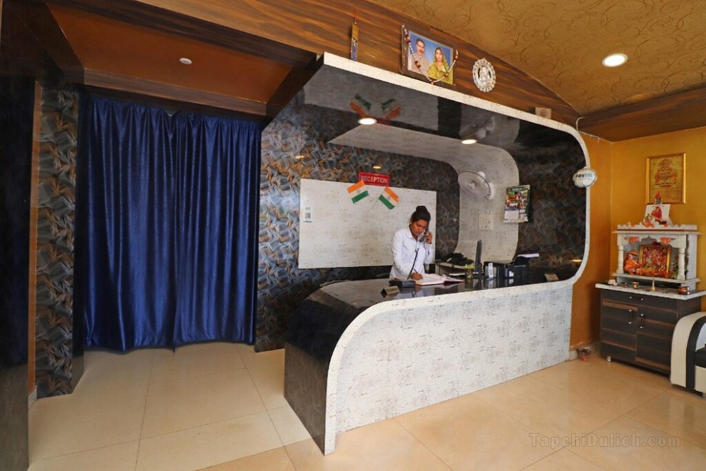 Khách sạn Capital O 30234 Shri Sai Amrit