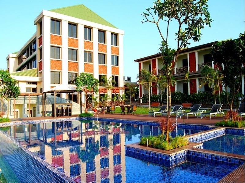 Green Leaf Resort & Spa Ganpatipule