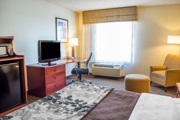 Sleep Inn & Suites Dublin near Claytor Lake State Park