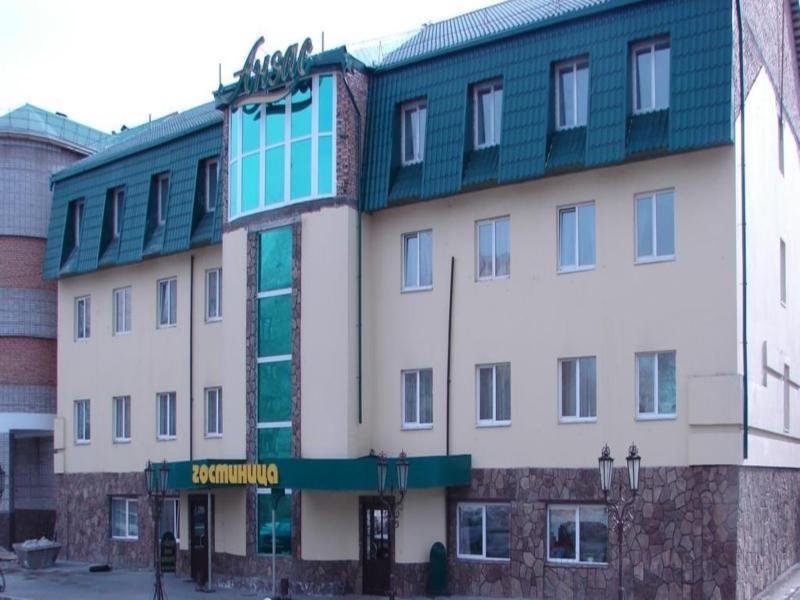 Khách sạn Anzas