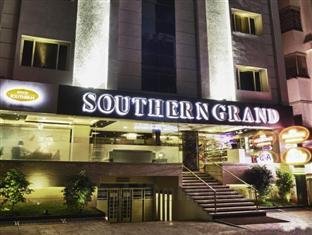 Khách sạn Southern Grand