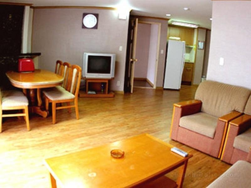 Khách sạn Hanwha Resort Jirisan Plaza