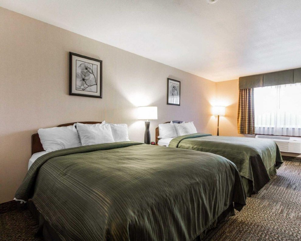 Quality Inn & Suites Stoughton - Madison South