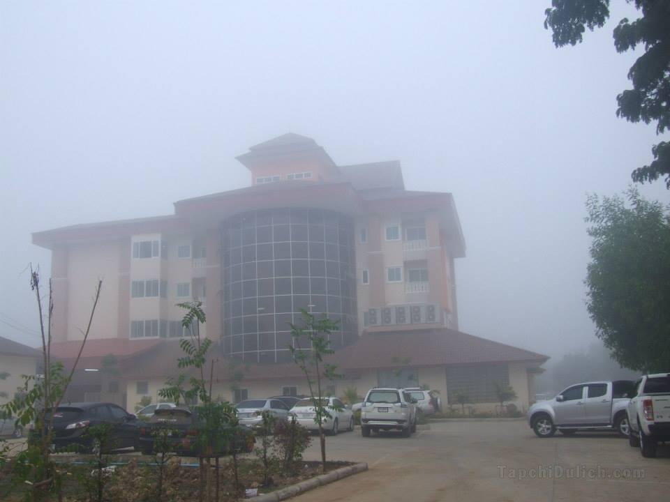 Khách sạn Butnamtong