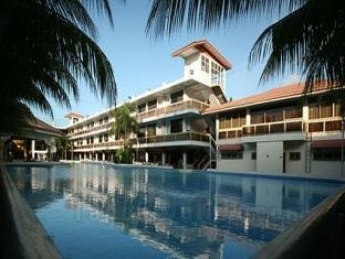 Khách sạn Splash Oasis Resort &